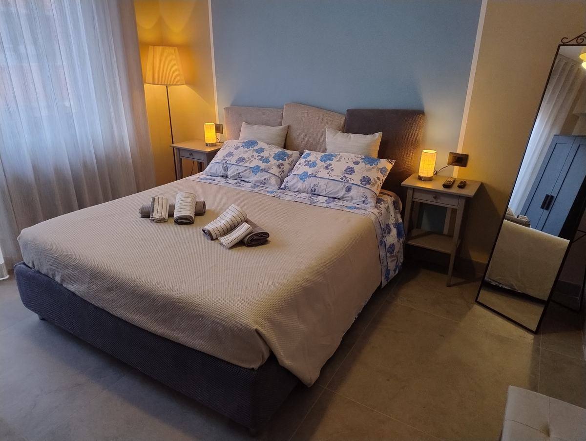 Bedroom with king-size bed